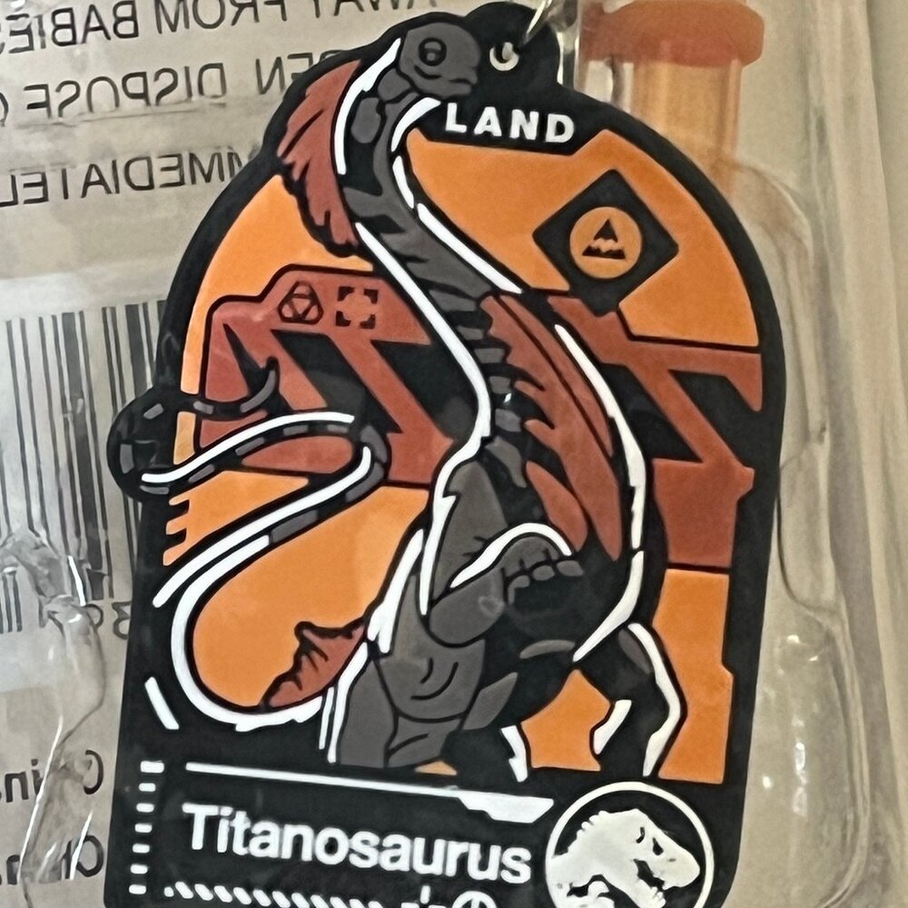 New Jurassic World Rebirth Titanosaurus Dinosaur Keychain Charm & Straw 7 Eleven